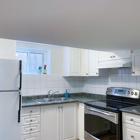 Newly-Renovated 3Br House, 12 Minutes To Airport Apartment Toronto Exterior photo