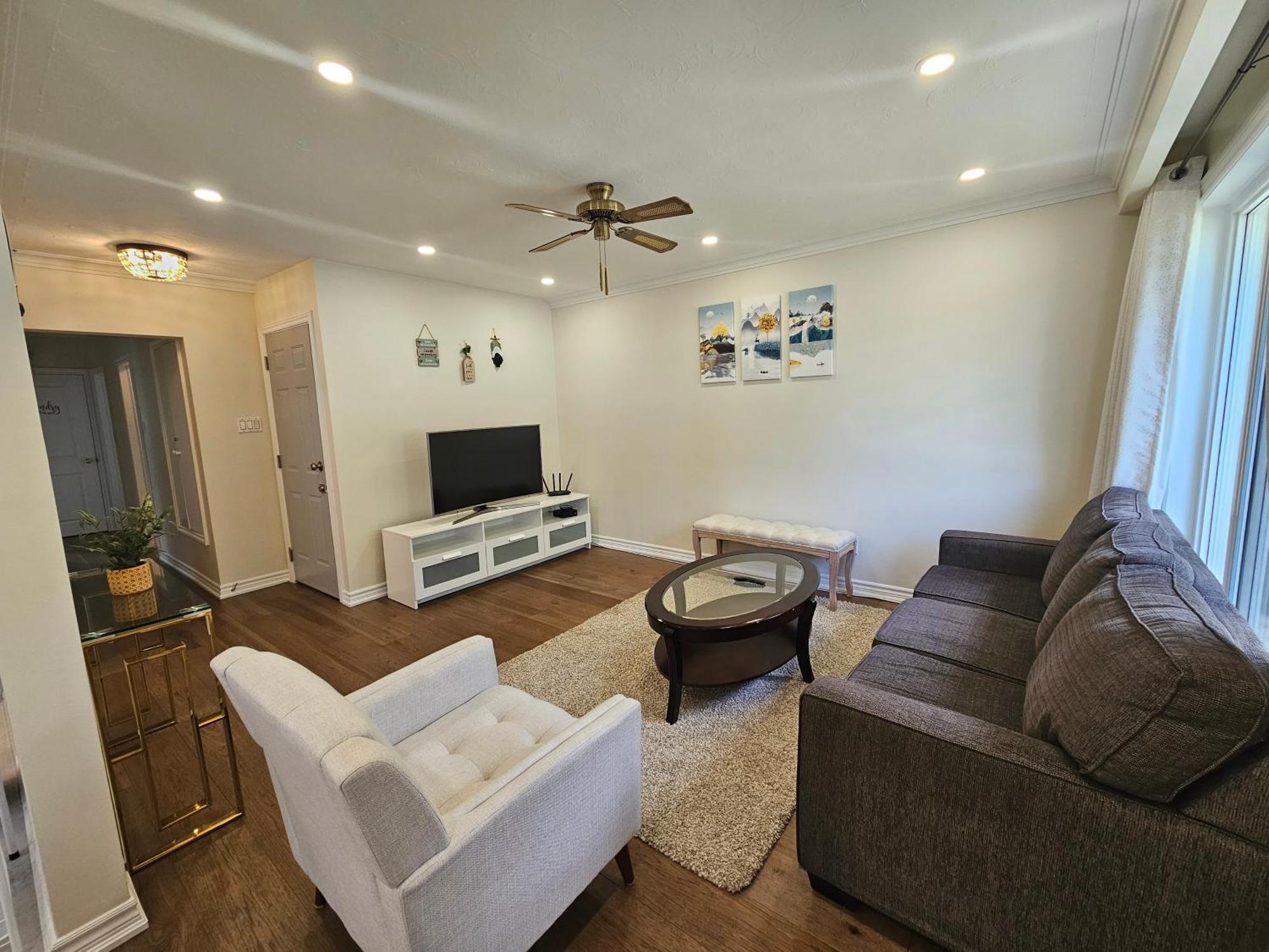 Newly-Renovated 3Br House, 12 Minutes To Airport Apartment Toronto Exterior photo