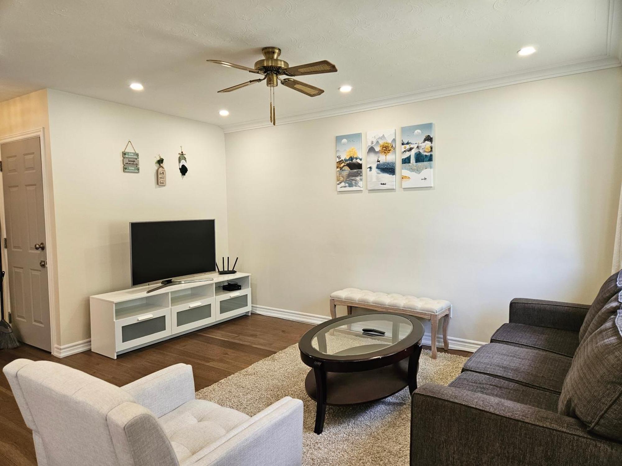 Newly-Renovated 3Br House, 12 Minutes To Airport Apartment Toronto Exterior photo