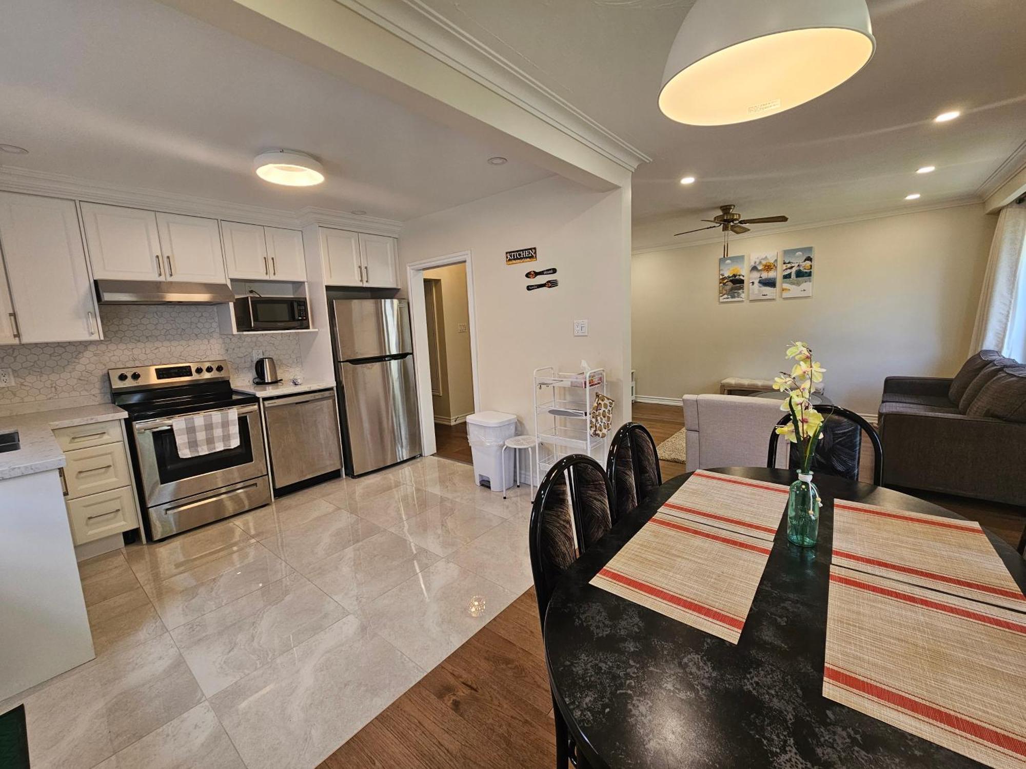 Newly-Renovated 3Br House, 12 Minutes To Airport Apartment Toronto Exterior photo