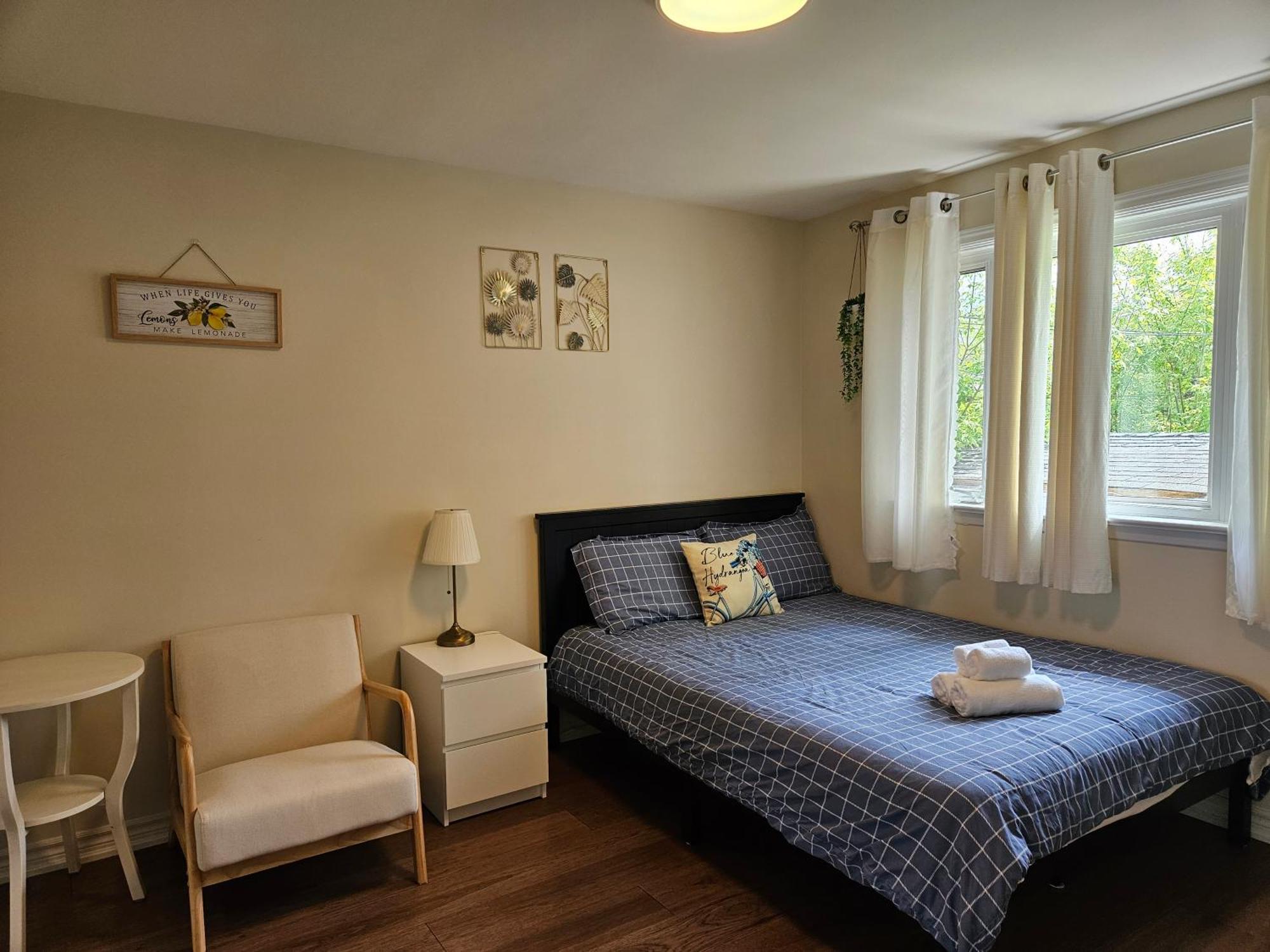 Newly-Renovated 3Br House, 12 Minutes To Airport Apartment Toronto Exterior photo