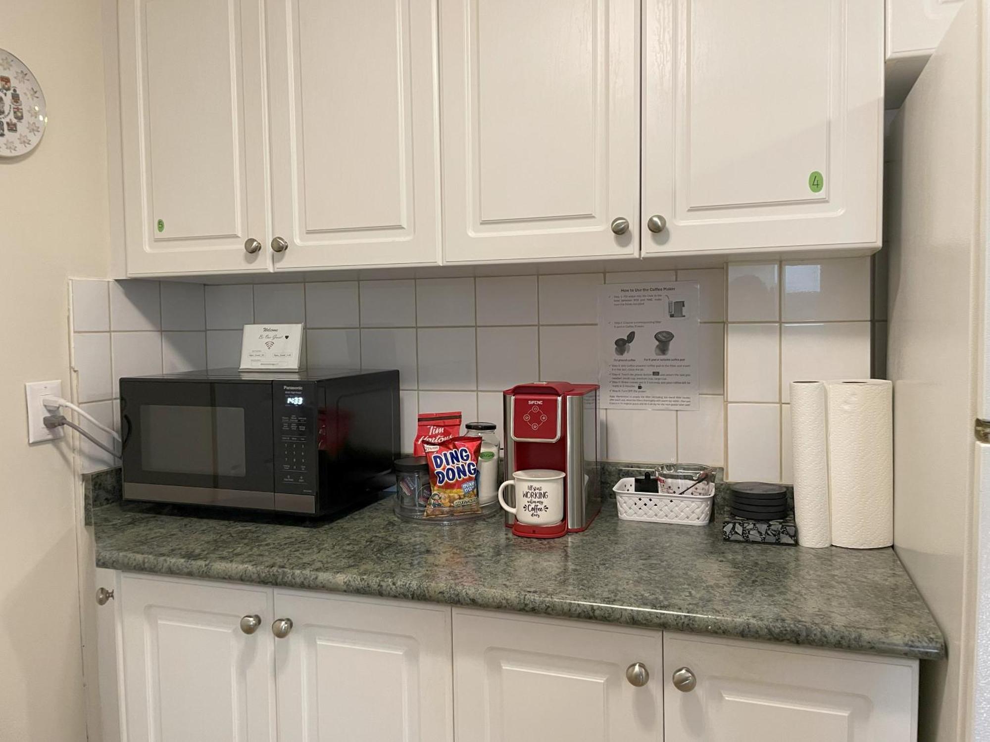 Newly-Renovated 3Br House, 12 Minutes To Airport Apartment Toronto Exterior photo